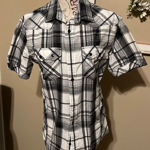EUC men’s short sleeve button down shirt